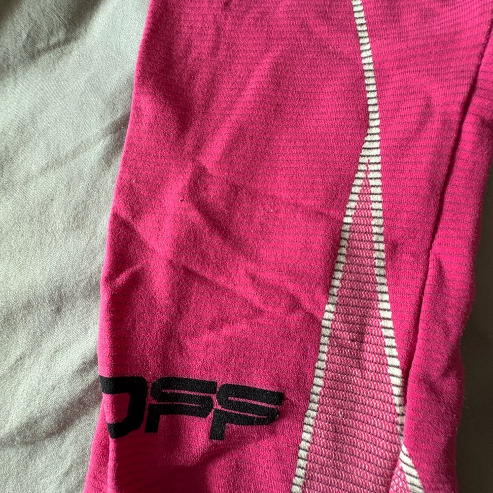 Off-White Pink Ribbed Leggings - Picture 3 of 4